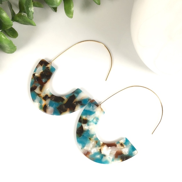 Acrylic Tortoise Shell Resin Dangle Earrings - Picture 2 of 5